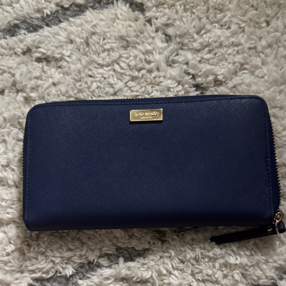 kate spade navy textured zip-around wallet with gold plaque